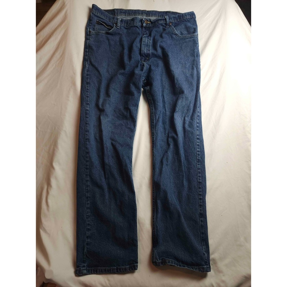 Wrangler Straight Jeans Mens Size 40X32 Blue Denim Classic Western Workwear